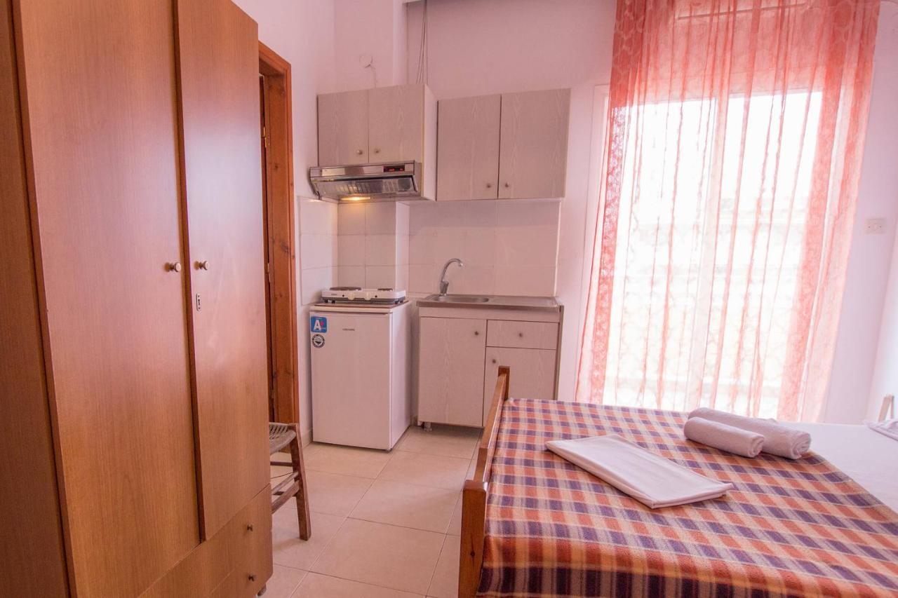 George Laz Rooms Vrasná Exterior foto