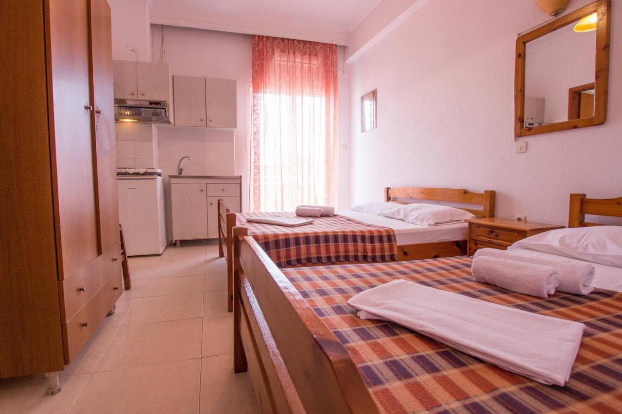 George Laz Rooms Vrasná Exterior foto
